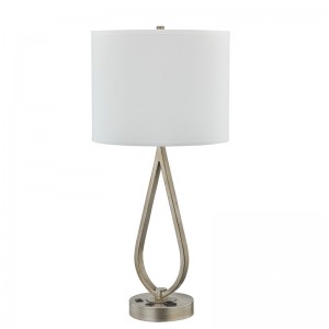 アンティークシルバー仕上げのスリープデスクランプ、デスクランプ付き、便利なアウトレット、USBポート